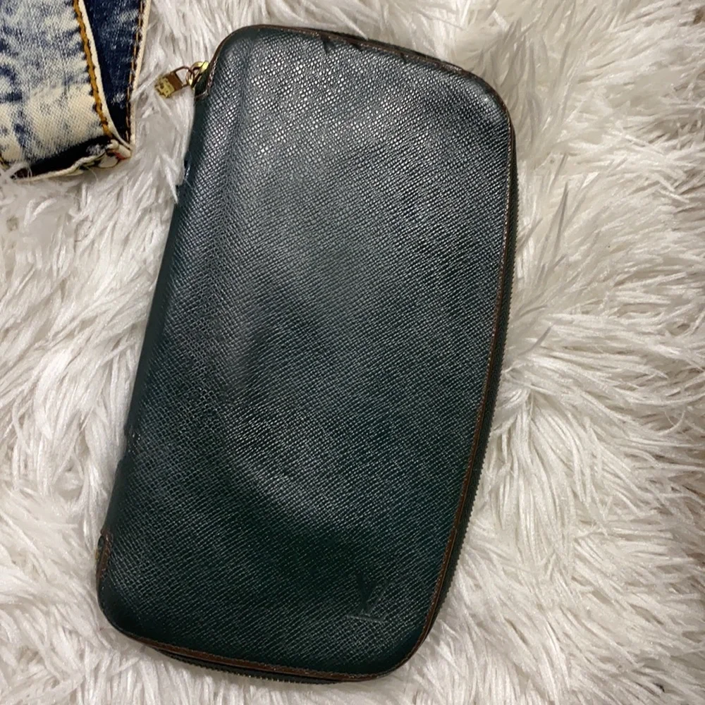 Louis Vuitton Green Wallet - Picture 4 of 7